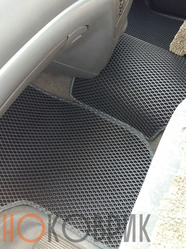 Автомобильные коврики ЭВА (EVA) для Toyota Town Ace Noah V правый руль (4WD) (2 ряд сидений раздельный)  1996-2001 