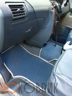 Автомобильные коврики ЭВА (EVA) для Toyota Town Ace Noah V правый руль (4WD) (2 ряд сидений раздельный)  1996-2001 