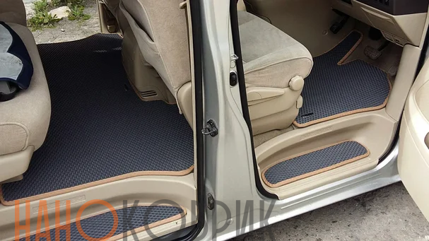 Автомобильные коврики ЭВА (EVA) для Toyota Alphard I правый руль (H10) 2002-2008 